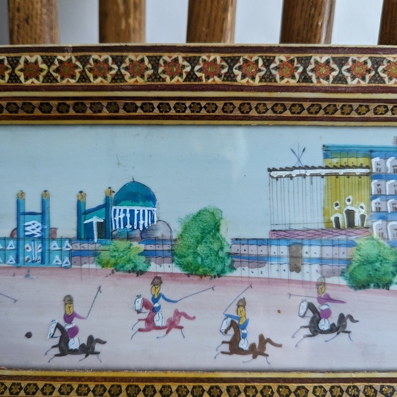 - Vintage Persian Painting. With an inlay wooden frame. - Picture 3 of 9
